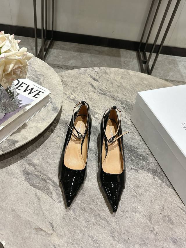 Maison Margiela Cat-Heel Pointed-Toe Pumps A Shoe Every Woman Will Love. The Kin