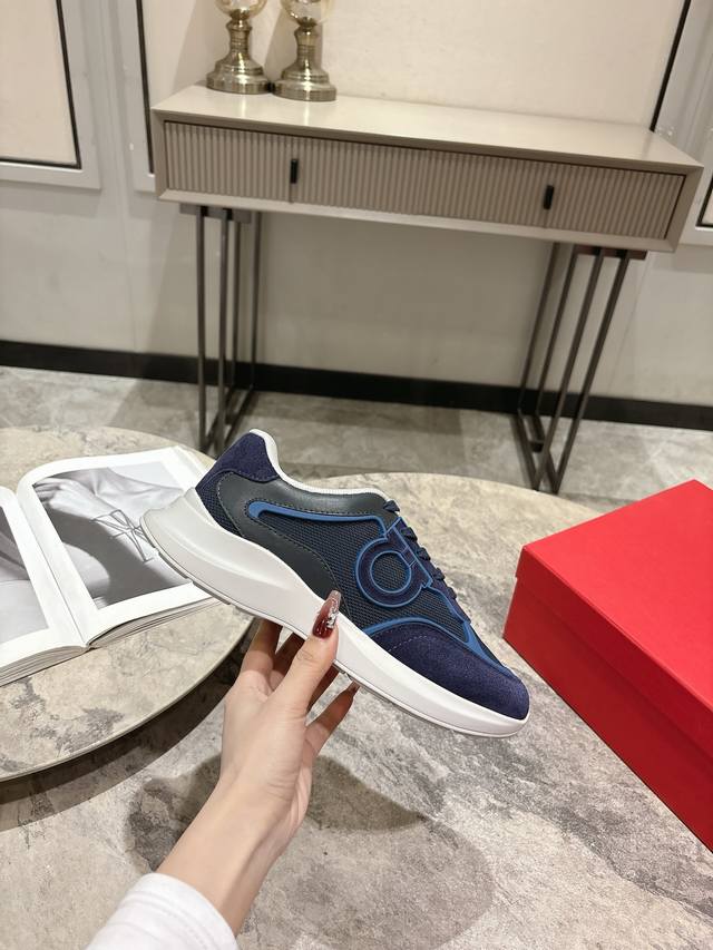 Top-Tier Version: Men's Ferragamo Gancini Series Thick-Soled Casual Sneakers. Au