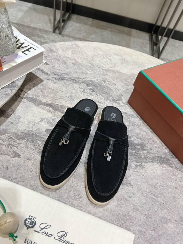 Women's/Men's Size 10 Loro Pian* Classic Bestseller, Made In Guangdong, Lp Top-T