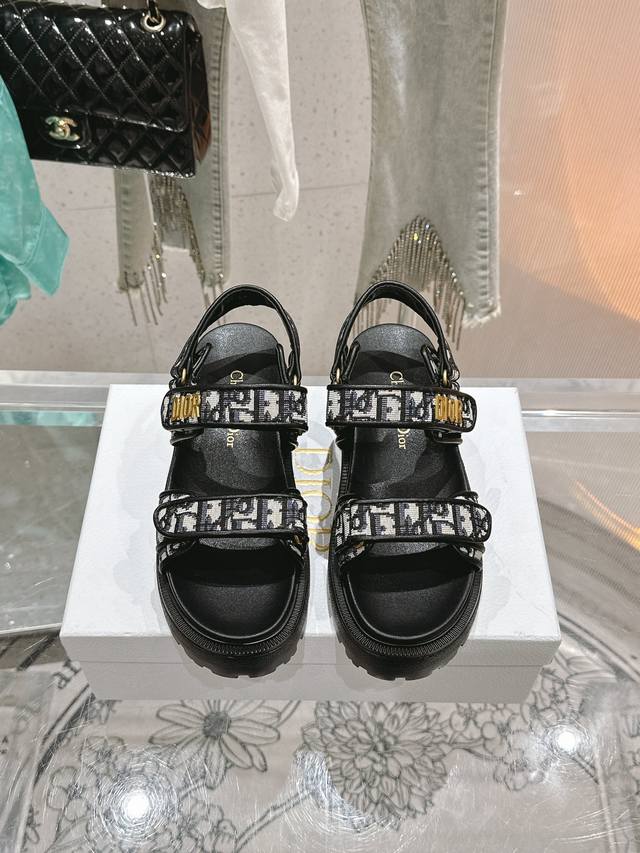 Highest Version Latest Thick Sole Series Super High-Volume New Magic Tape Sandal