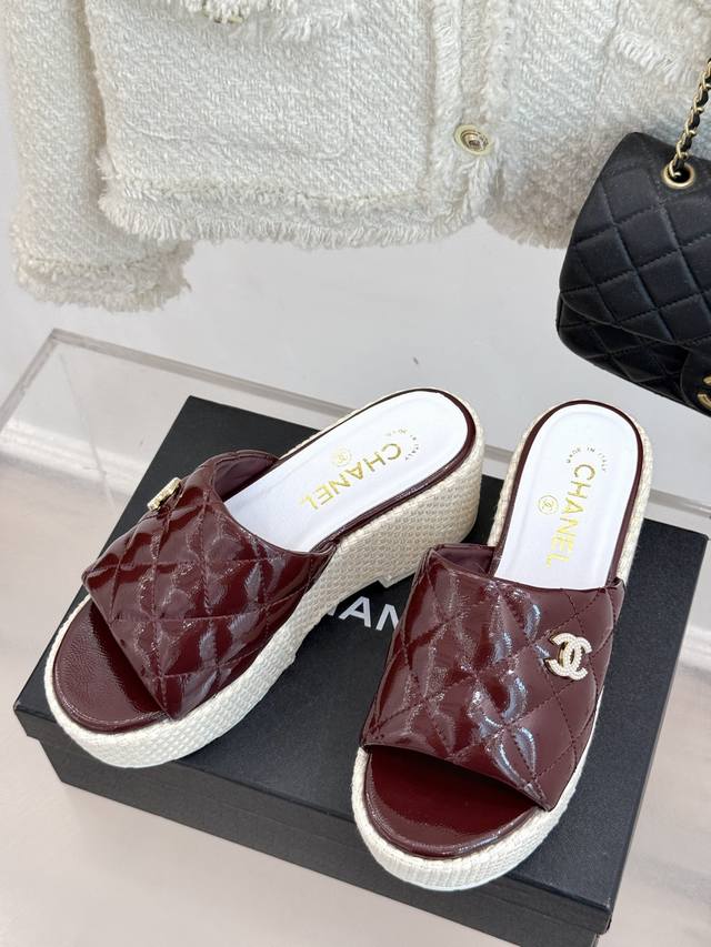Spring/Summer New Arrival: Hemp Rope Diamond-Patterned Thick-Soled Slippers. Cla