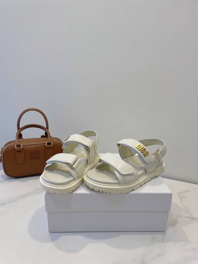 Dior 25Ss Beach Shoes Classic Parisian Embroidered Upper, Versatile Colors, 3Cm
