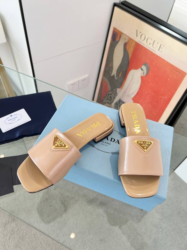 Prada Ss Spring/Summer New Arrival Saffiano Leather High-Heel Sandals Make A Stu