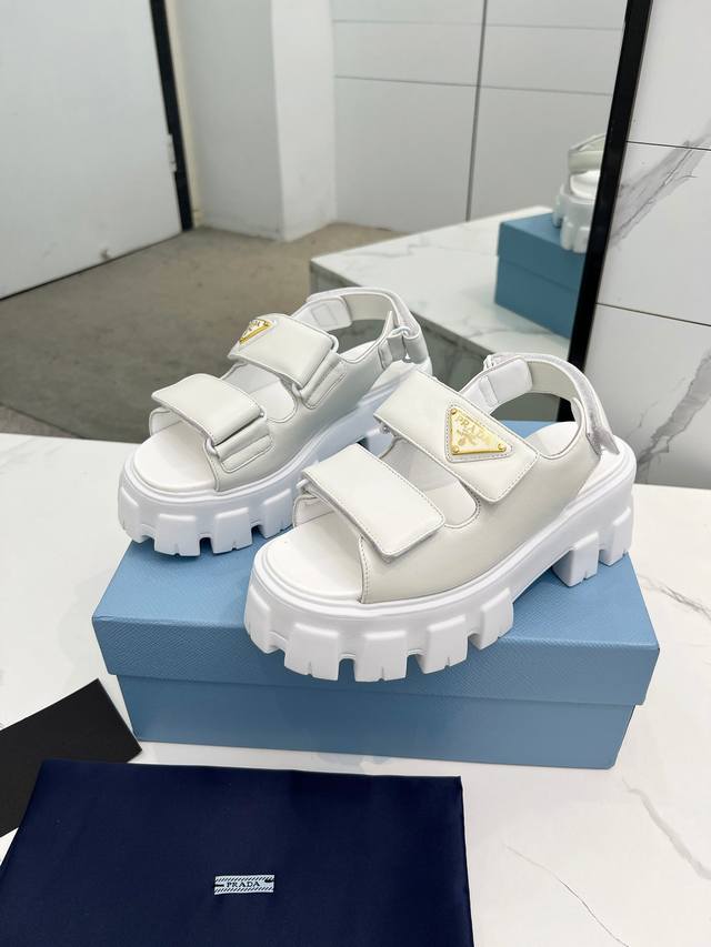 Prada Spring/Summer Runway New Arrival Sandal Series Classic Thick-Soled Sandals