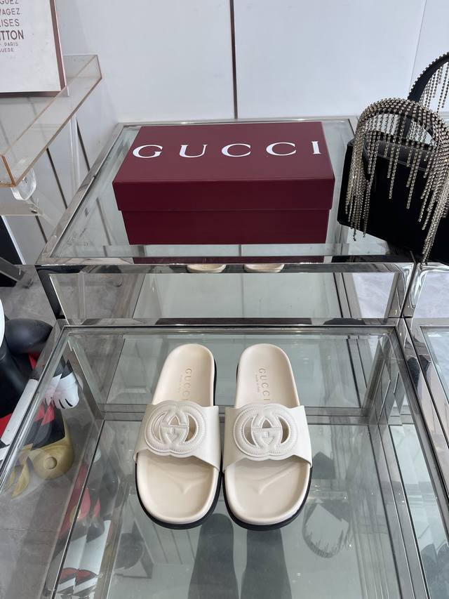 Gucci Spring/Summer New Arrival Double G Cutout Sandals Crafted With Precision,