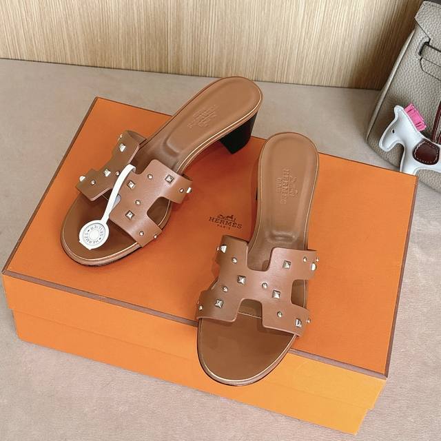 Medor Studded Style Factory Price P Hermes Hermes H-Shaped Sandals Oasis Sandal