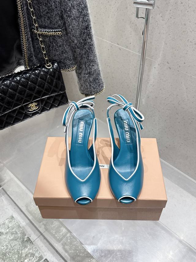 Miu Miu 25 Spring/Summer New Retro High-Heel Fish-Mouth Sandals! Fresh Spring/Su