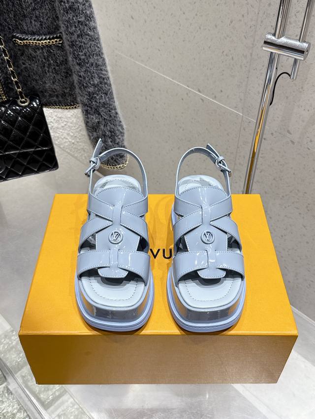 Top-Tier Version Louis Vuitton Lv Spring/Summer Thick-Soled Lacquered Leather Pl