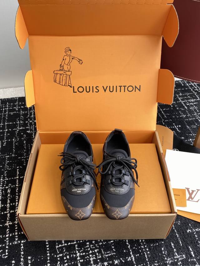 Top-Quality Louis Vuitton Donkey Brand Spring/Summer Sneakerina Series Ballet-In