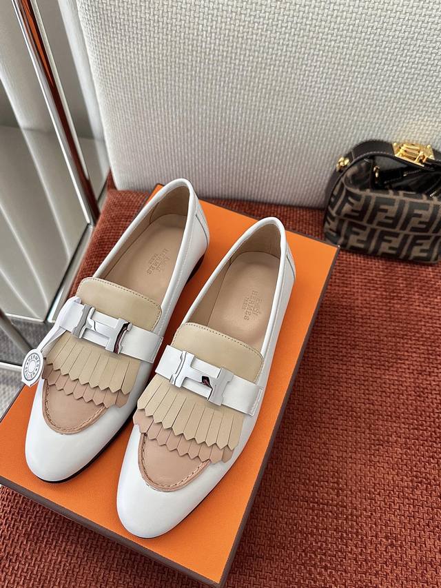 Dongguan-Made * Royal Retro H-Buckle Fringe Loafer | Authentic Imported Product
