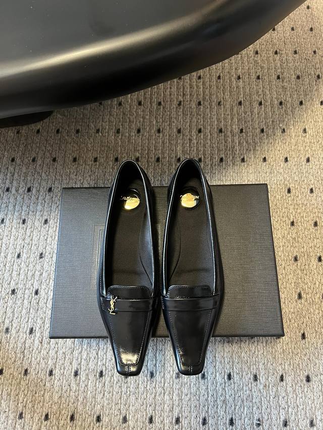 Top-Quality Saint Laurent 25Ss New Flat Square-Toe Pumps. Perfect With Various D
