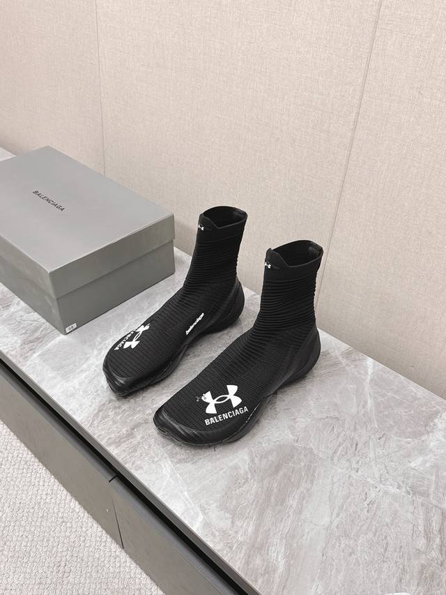Balenciaga Spring/Summer Show Edition Under Armour Collaboration Couple Socks Sh