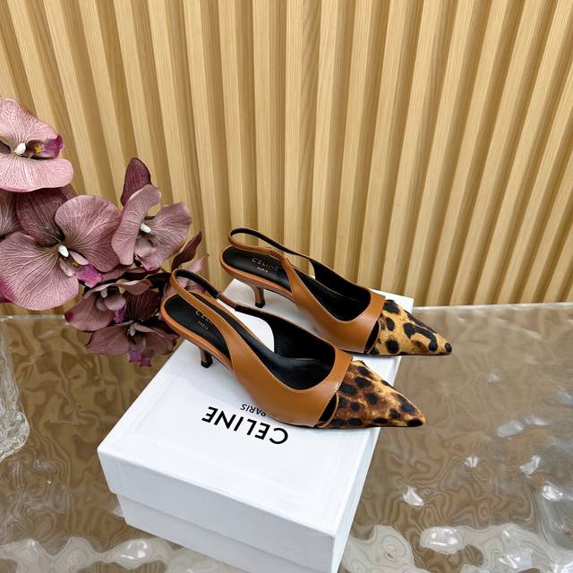 Celine Spring/Summer Arc De Triomphe Fashion High-Heel Shoes. The Delicate Open-