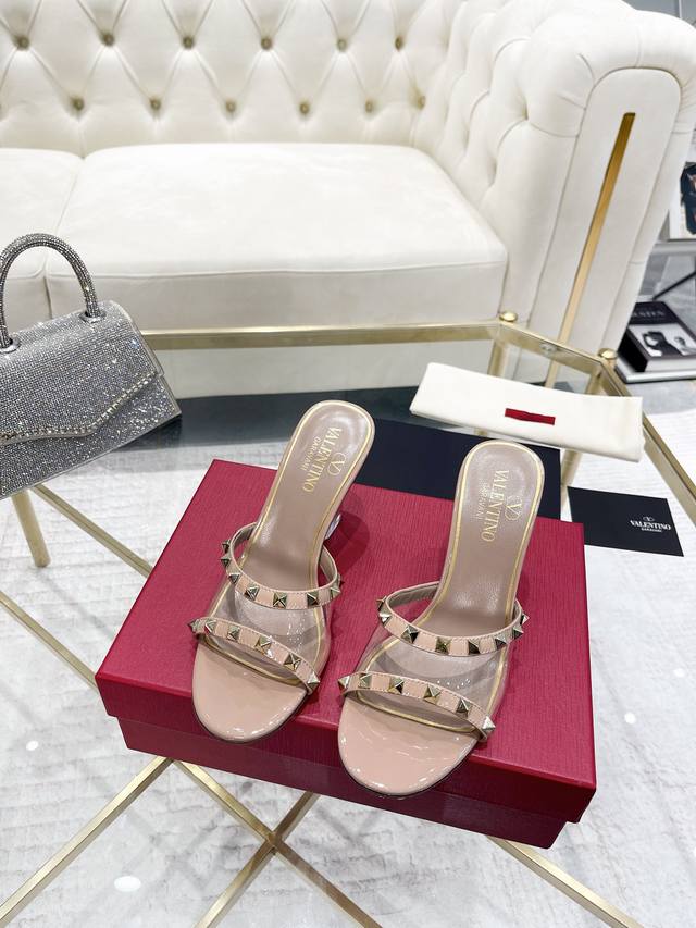 Valentino Flagship Store Latest Model. Authentic Heel, Jacquet, Lightweight, Tra
