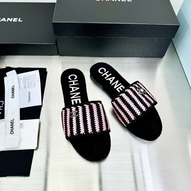 Genuine Leather Outsole, Chanel 24S Striped Color-Blocked Woolen Slippers; Sizes