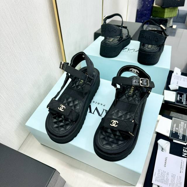 Top-Tier Version, Chanel-Inspired Early Spring Style, Vacation-Inspired Colorful