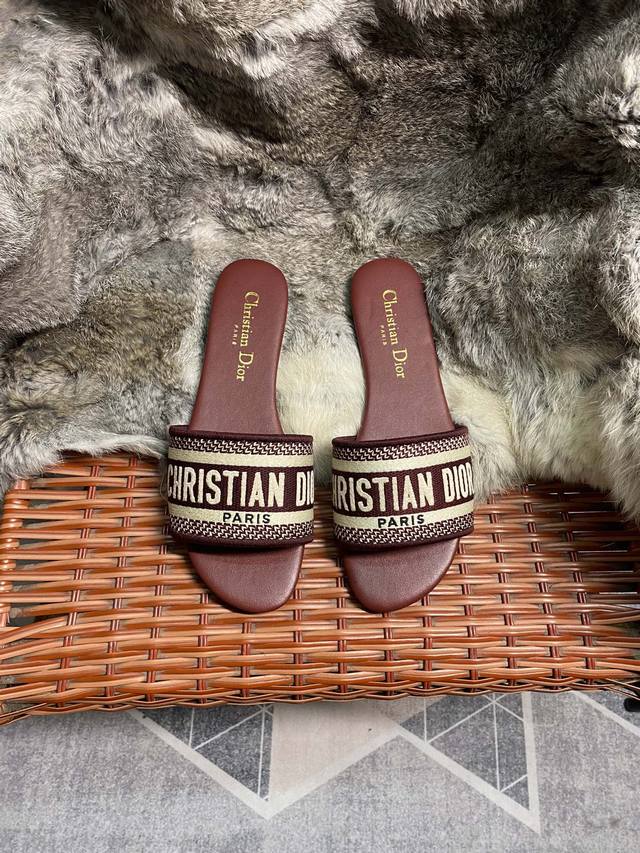 Flash Sale Price: Genuine Leather Sole +40. Dior West Coast Hawaiian-Inspired Lo