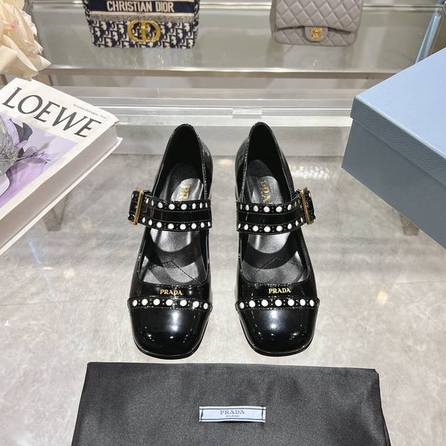 Flash Sale Price: Prada 25Th Anniversary New Arrival Runway-Inspired Square-Toe