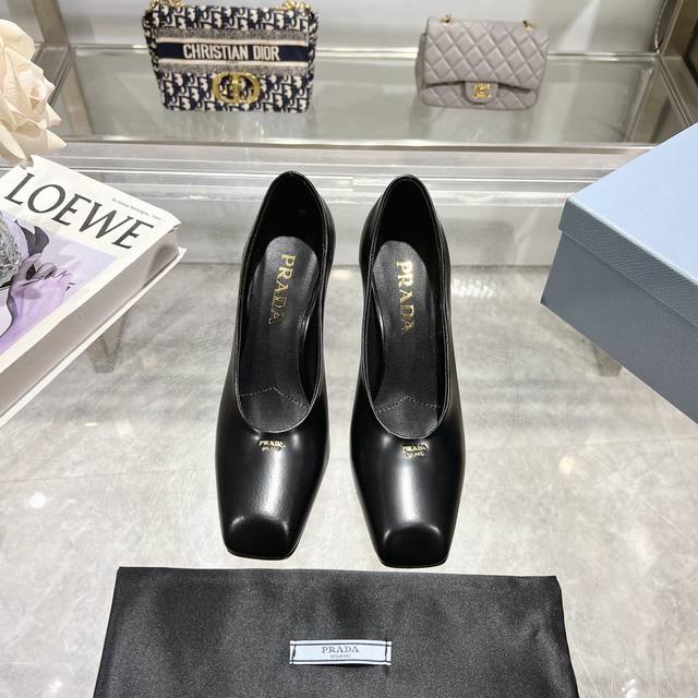 Flash Sale Price: 2025 New Arrival Runway Star New Fashion Trend Prada Square-To