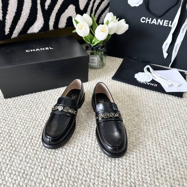 Chane L Ss24 New Arrival~ Little Chanel 24A Camellia Enamel Heart Buckle Loafer