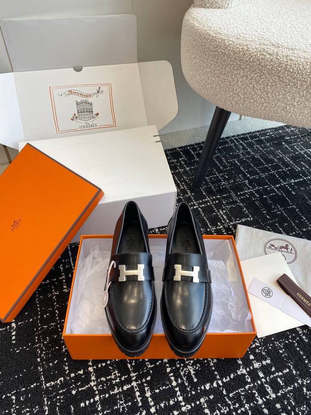 Plane Box 10, Resale Grade Herm S' New Loafer For This Fall/Winter Is Absolutely