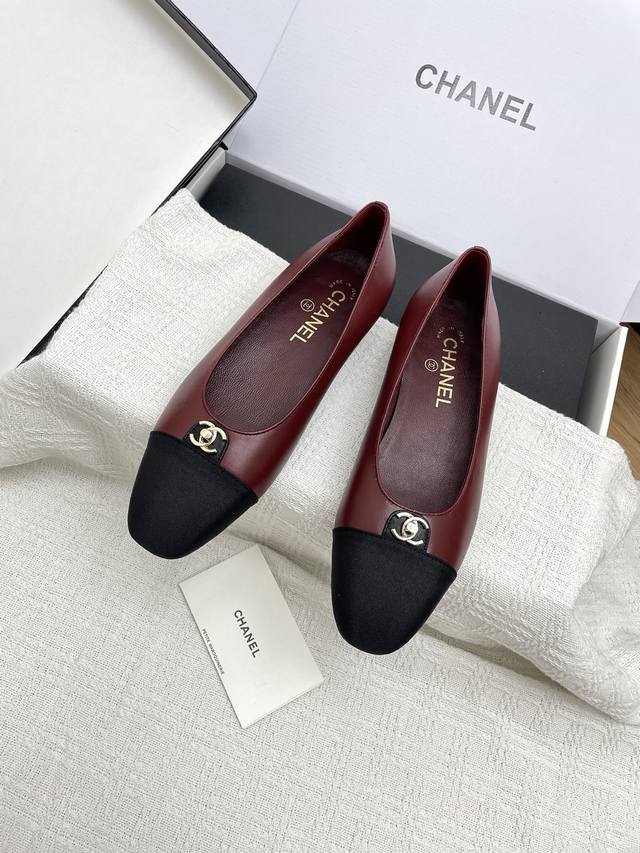 Plane Box 10 Chanel 2025 New Double C Color-Blocked Open-Back Vintage Single-Sol