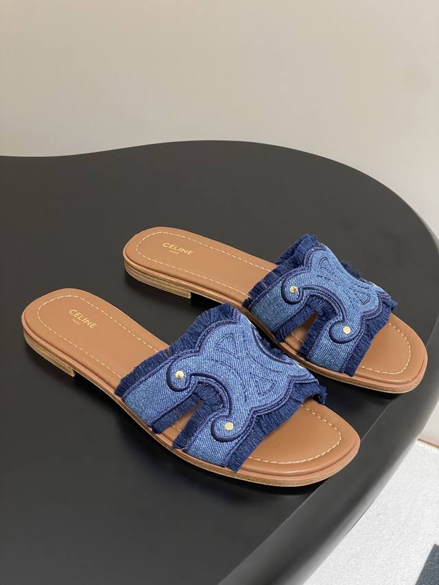 25Ss Spring/Summer New Arrival Celine Vintage-Inspired Fabric-Covered Slippers,