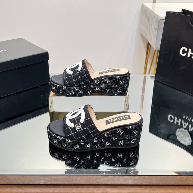 Factory-Made, Real-Life Photos Are Stunning! Chanel New Woolen Crystal-Embellish