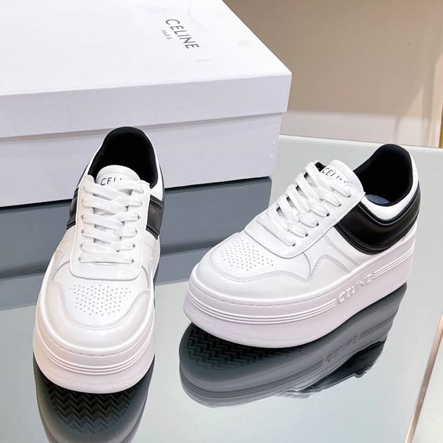 High-Version Celine Thick-Soled White Sneakers The Most Comfortable White Sneake