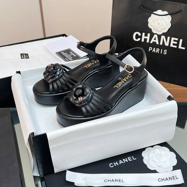 High-End Version, New Arrival Chanel Chanel's Signature Small Chanel-Style Milk-