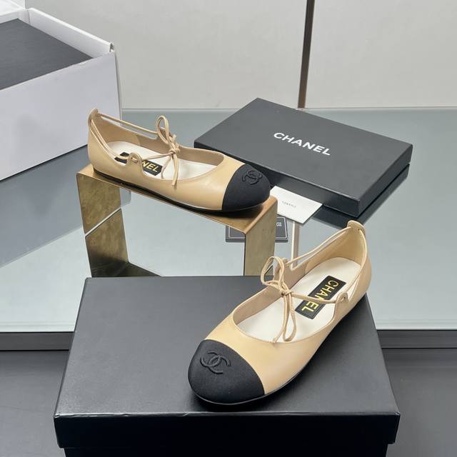 Correct High-End Version Chanel Early Spring Milan Runway Show Mary Jane Shoes.