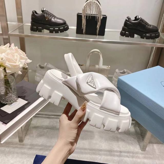 Factory Price Pp: Prada Summer New Arrival Sandal Series Thick-Soled Sandals Upp