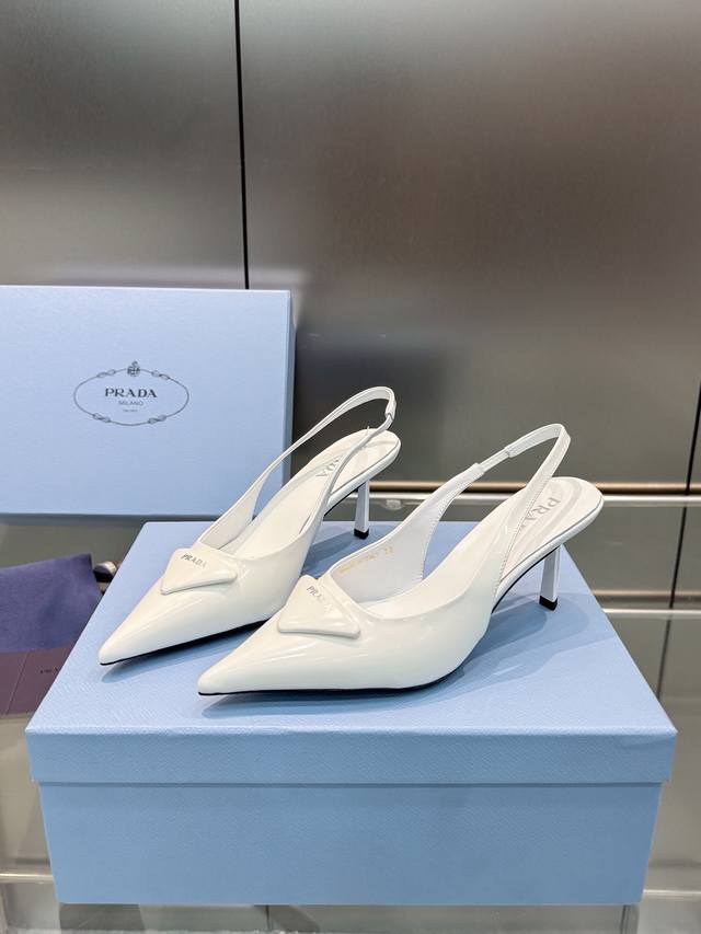 Prada 24 Factory Price P, Boutique Runway Model Pointed-Toe Sandals With Triangu