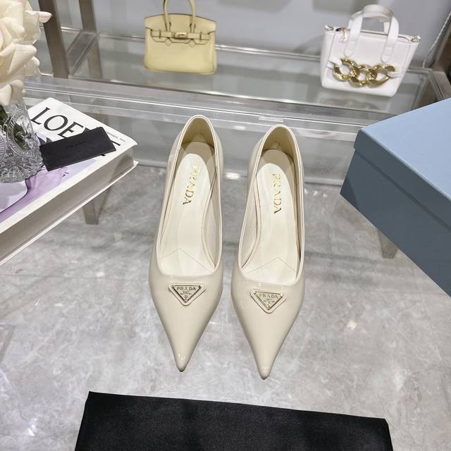 Prada 24 Factory Price P Store Display Model Pointed-Toe Single Shoes Triangle B