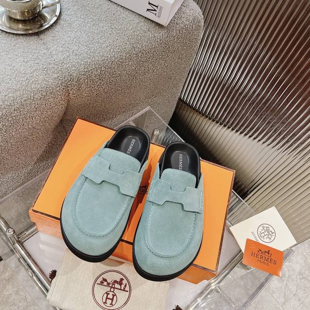 Birkenstock-Style Sandals, A Versatile Option For Spring And Summer. Casual Yet