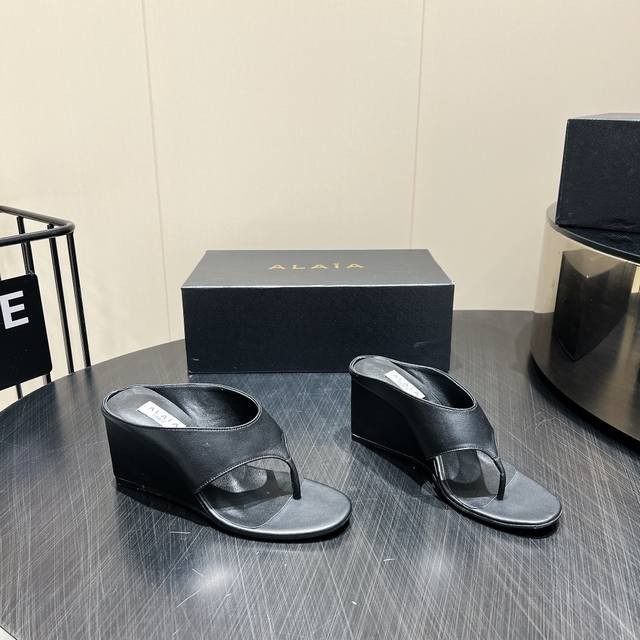 Factory: Exclusive Top-Tier Version, Niche Alaia 2025Vs Spring Sandal Series, Ro