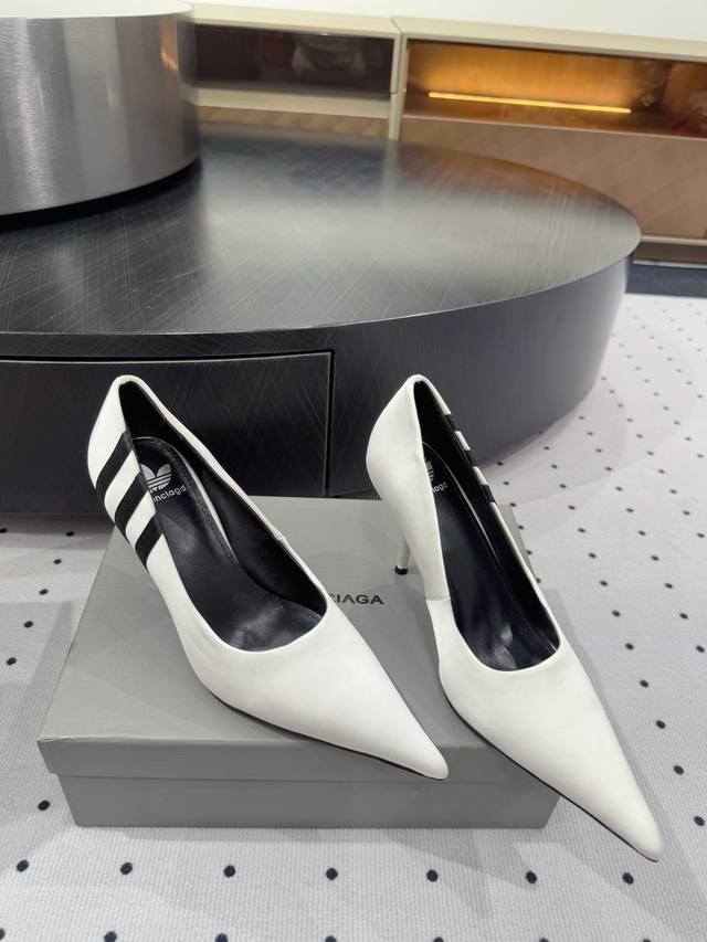 Best Seller Material: Silk Lining: Sheepskin Sole: Cowhide Elegant Style, Creati