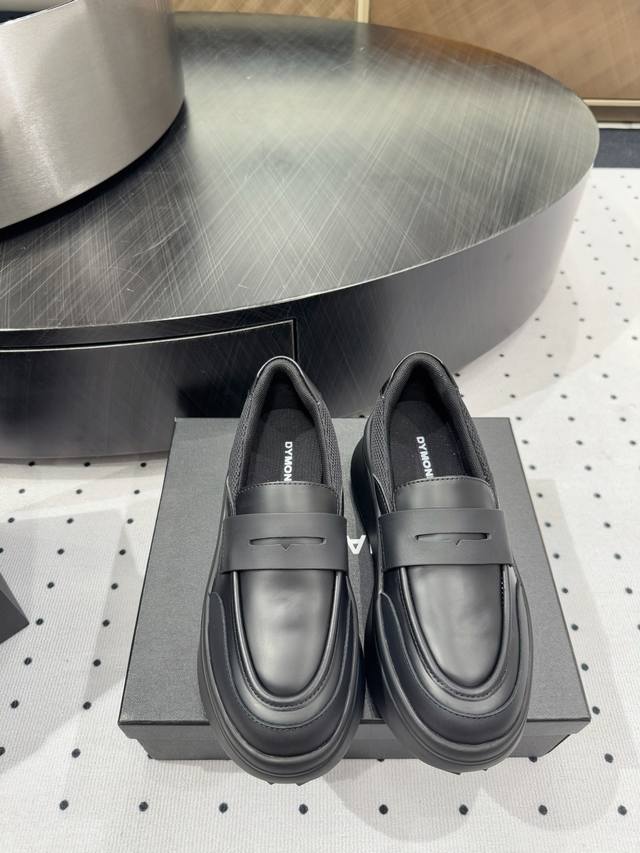 New Arrival Upper: Eco-Friendly Cowhide Lining: Sheepskin Sole: Molded Sole Eleg