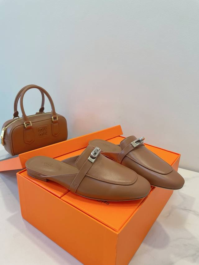 Only The Best, We Are So Dedicated! Herme* Paris Herm S H-Style Slippers, Lazy Y