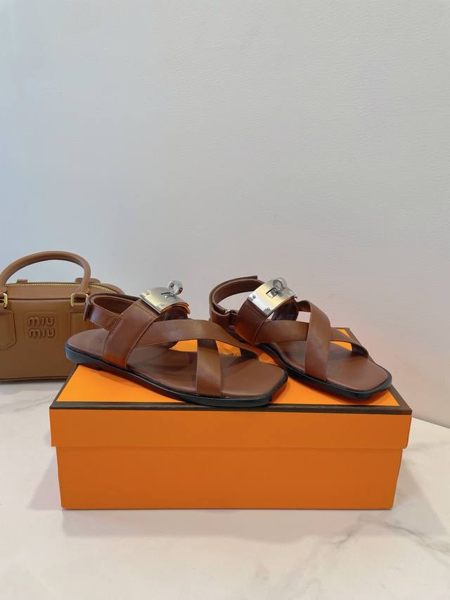 Only The Best, We Are So Dedicated! Herm S Paris H-Shaped Sandals, Lazy Yet Casu