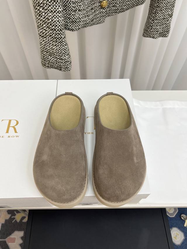 The Row 25 New Thick-Soled Toe-Covered Slippers, Birkenstock-Style, Retro-Inspir