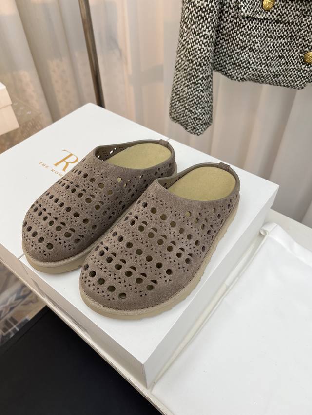 The Row 25 New Geometric Cutout Thick-Soled Closed-Toe Sandals. Birkenstock-Styl