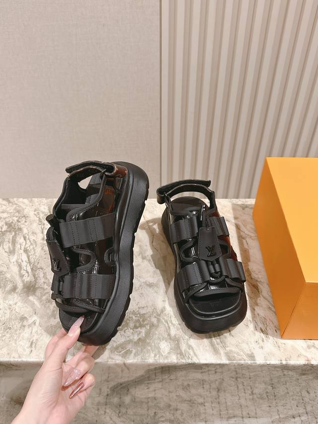 Donkey House New Arrival ~ Lv Spring/Summer Thick-Soled Lacquered Leather Platfo