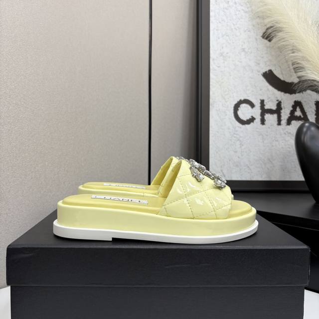 2025 A Versatile Series Worn By Many Celebrities And Influencers, Trending On So