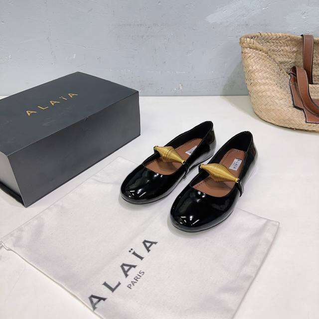 High-Quality Factory-Direct! Niche Fashion Brand Alaia's 2025 Spring/Summer Late
