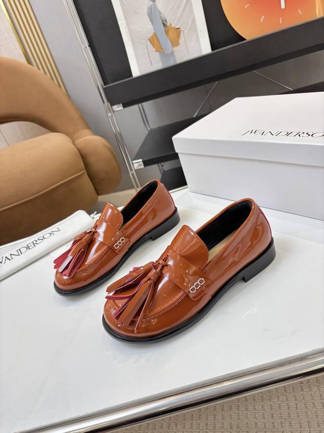 Price: Brand: Jwanderson, A Niche Fashion Brand, Presents The Latest Runway-Insp