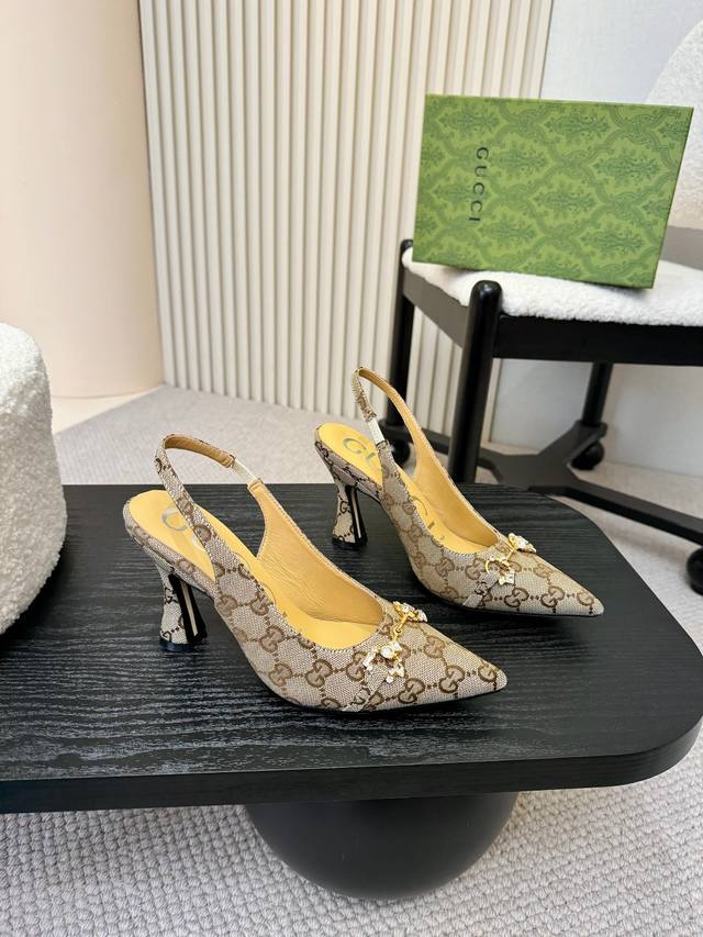 New Arrival! Gucci! New Horsebit-Inspired Pointed-Toe High-Heel Shoes. Top-Quali