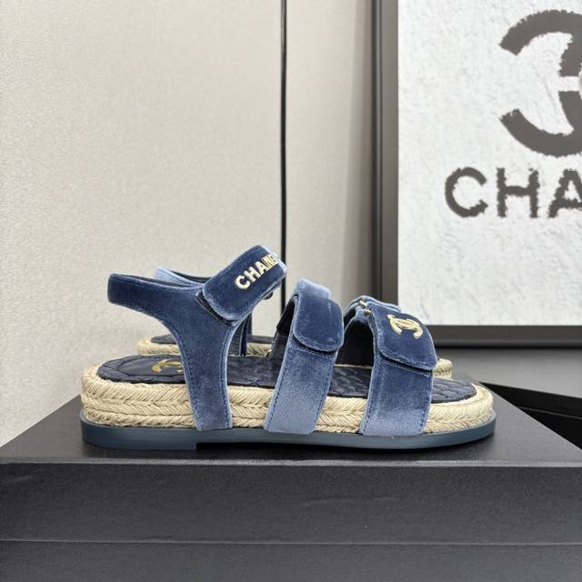 Chanel Spring/Summer. Latest Hemp Rope Thick-Soled Sandals! A Must-Have Magic Bu