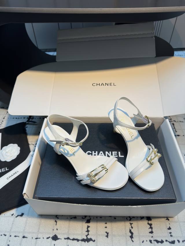 Chane* | Chanel 25C Summer New Arrival Pearl Double C Buckle High-Heel Sandals.