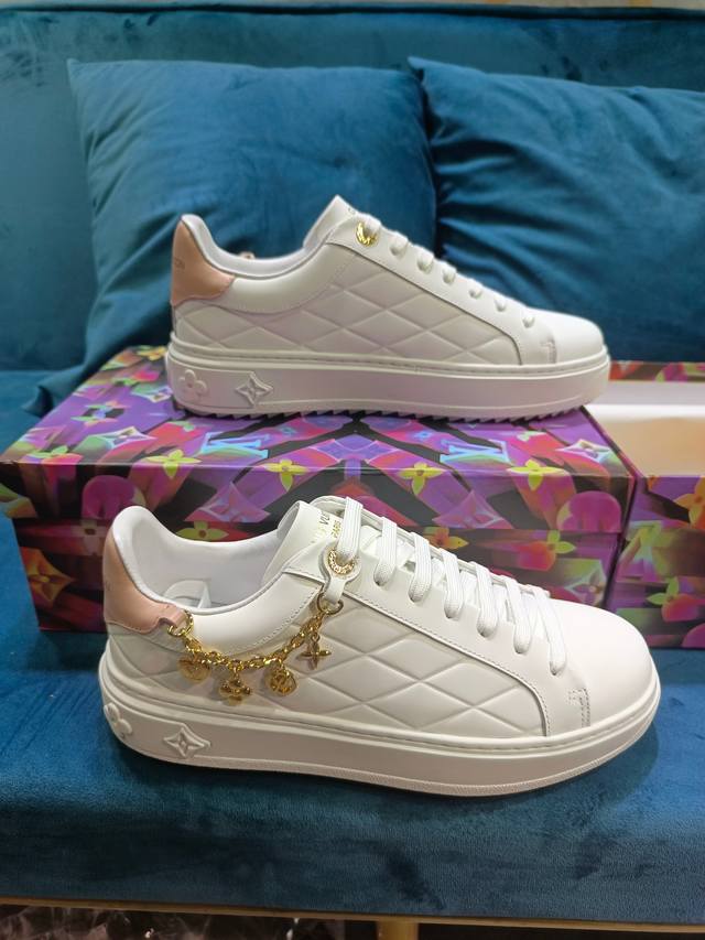 Lv Board Shoes, The Latest Model, A Fashionable And Casual Sports Shoe. The Lv S